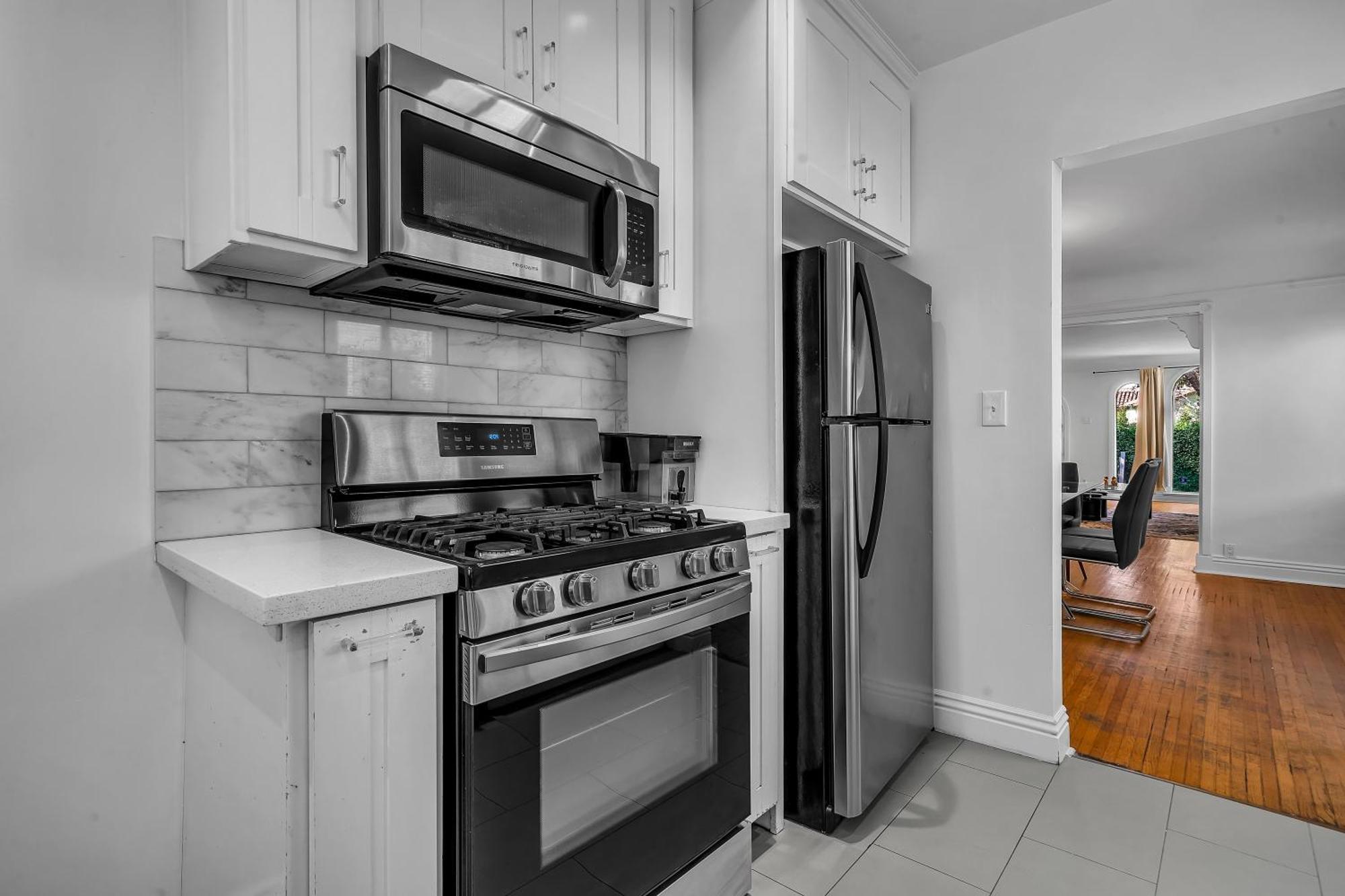 Appartement Luxury Two Story 2-bedroom & Office Near West Hollywood Los Angeles