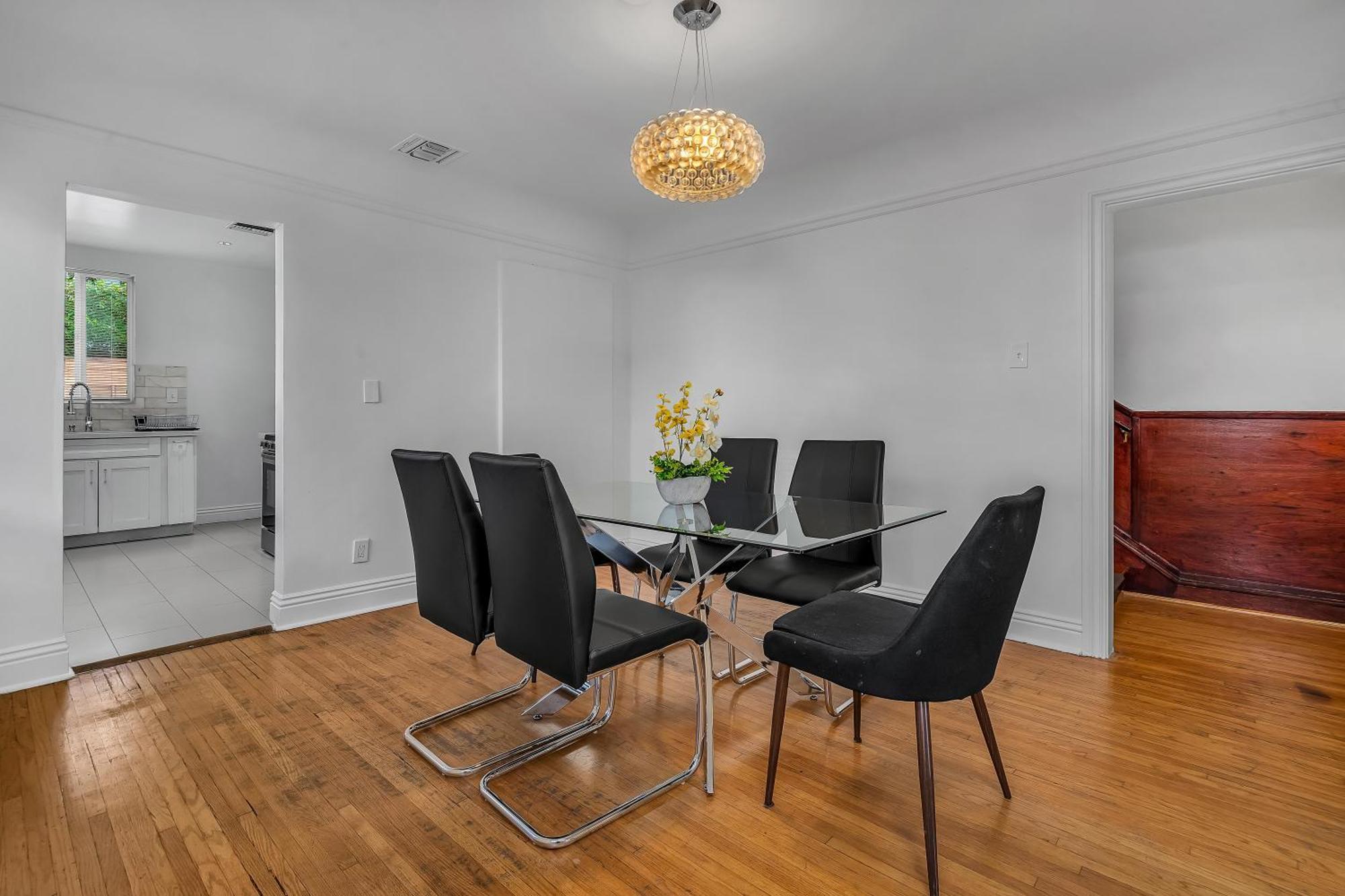 Luxury Two Story 2-bedroom & Office Near West Hollywood Appartement